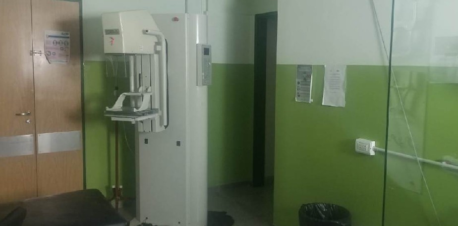 Comenz a funcionar el mamgrafo del Servicio de Diagnstico por Imgenes, en El Bolsn