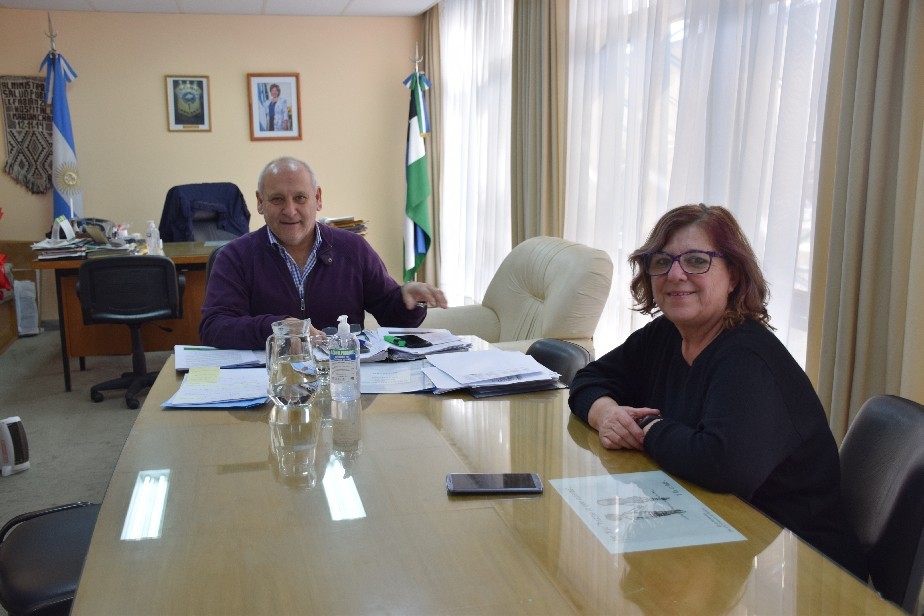 Zgaib y la directora del hospital de Las Grutas analizaron la situacin actual de la institucin