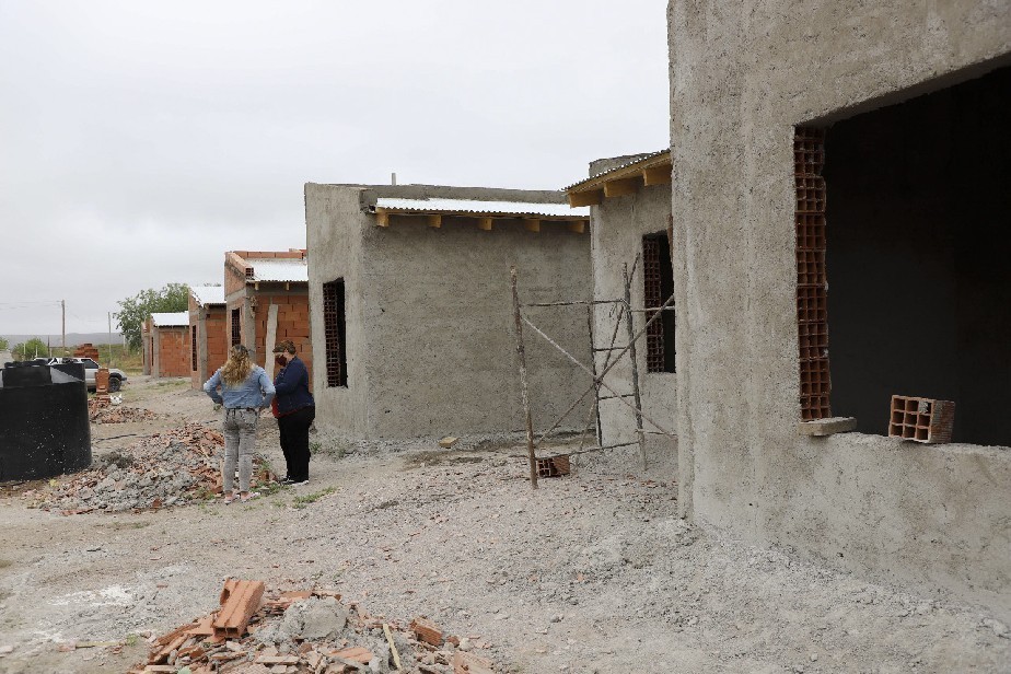 Vecinos y vecinas de El Cuy tendrn acceso a una vivienda propia